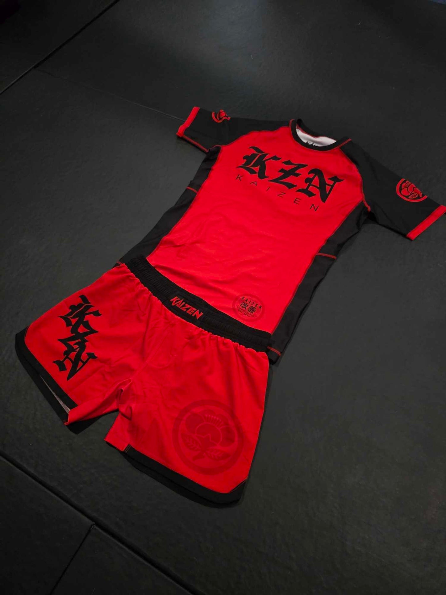 TATAKAE RED/BLACK GRAPPLING SHORTS